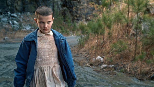 Stranger Things Staffel 2: Elevens neuer Look im Detail!