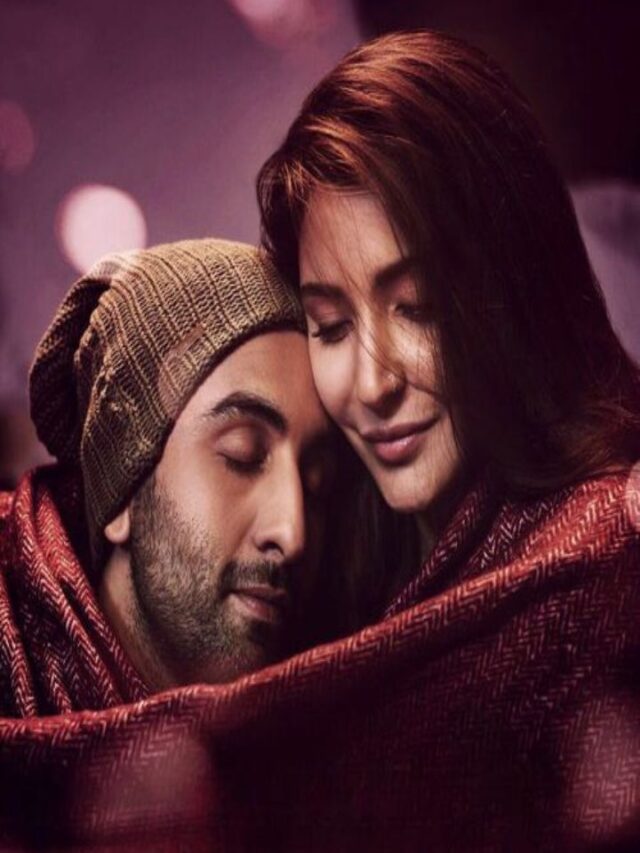 Top 4 Bollywood Love Stories That Stole Hearts