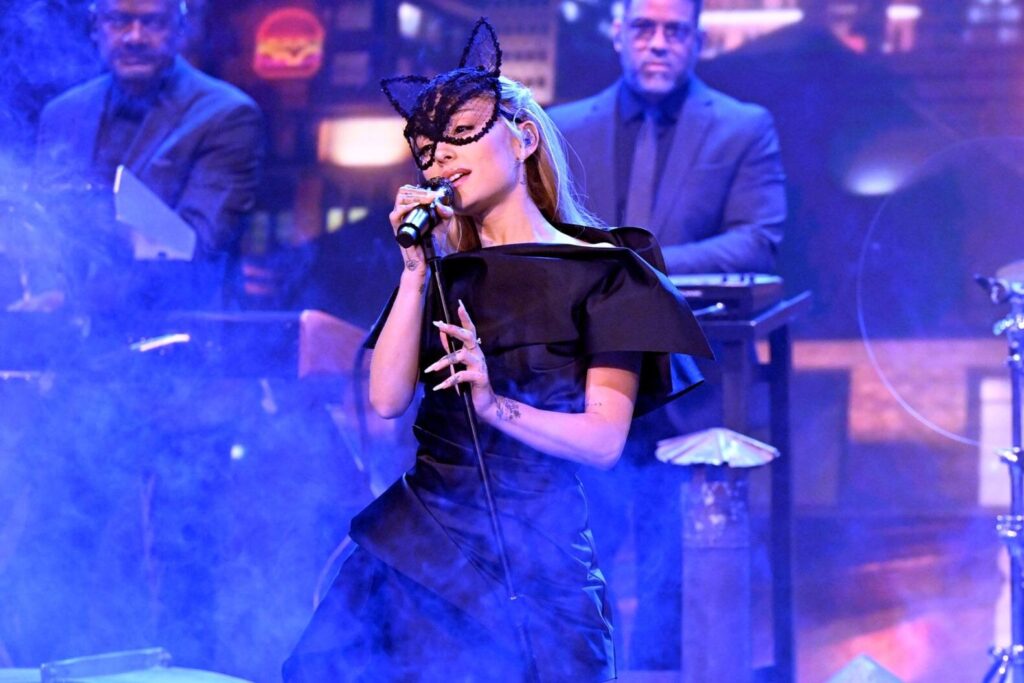 Ariana Grande Eternal Sunshine Tour